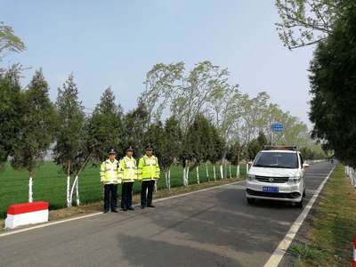 南陽市宛城區(qū)交通運(yùn)輸執(zhí)法局 深化路域環(huán)境治理 提升道路保暢與環(huán)境檢測(cè)服務(wù)水平